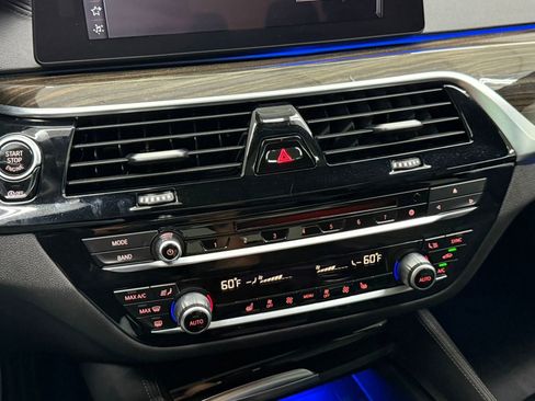 Used 2018 BMW 540i image 29