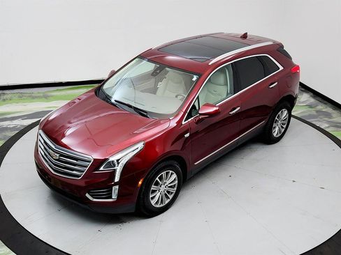 Used 2018 Cadillac XT5 Luxury w/ Driver Awareness Package image 13
