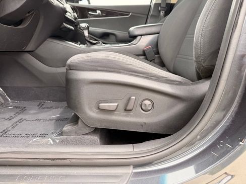 Used 2020 Kia Sorento S AWD/4WD image 31