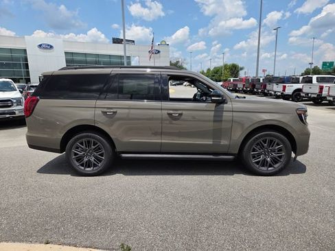 New 2026 Ford Expedition Platinum w/ Stealth Appearance Package AWD/4WD image 41