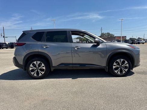 Used 2023 Nissan Rogue SV AWD/4WD image 9