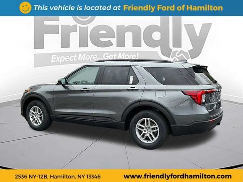 Used 2026 Ford Explorer Active AWD/4WD image 6
