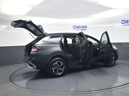 Certified 2023 Kia Sportage LX AWD/4WD image 53