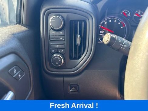 Used 2024 Chevrolet Silverado 1500 Custom Trail Boss AWD/4WD image 7