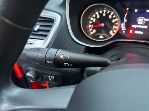 Used 2018 Jeep Compass Sport image 44