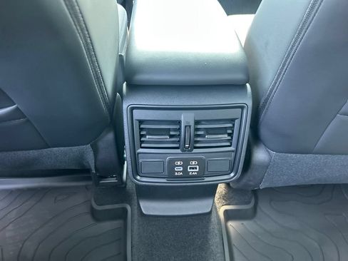 Certified 2026 Subaru Forester Premium AWD/4WD image 30
