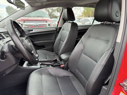 Used 2015 Volkswagen Golf S FWD image 12