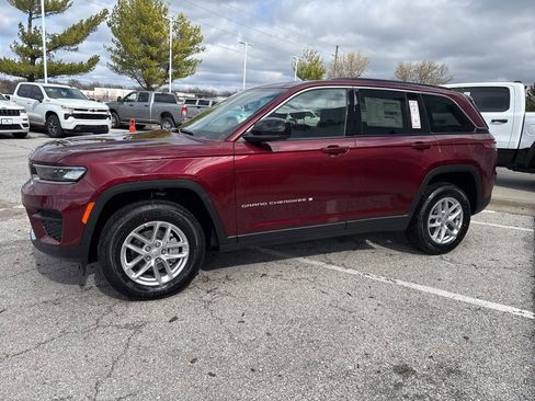 New 2026 Jeep Grand Cherokee Laredo X AWD/4WD image 16