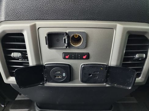 Used 2021 Ford F350 Lariat image 40