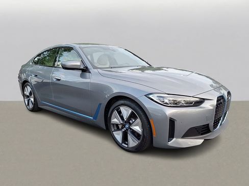 Certified 2023 BMW i4 eDrive40 w/ Premium Package RWD image 3