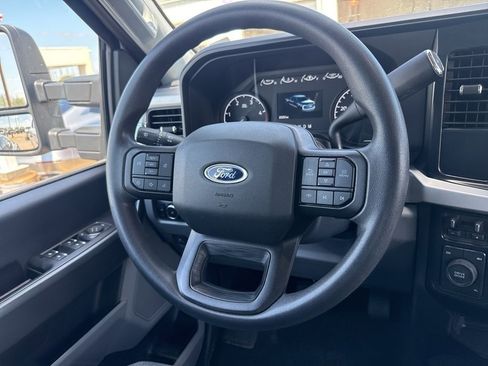 Used 2025 Ford F250 XLT image 9