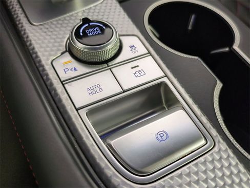 Used 2023 Genesis G70 3.3T w/ Sport Prestige Package image 28