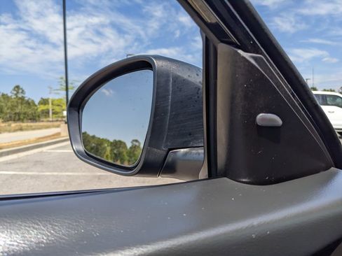 Used 2024 Nissan Altima 2.5 SV image 16