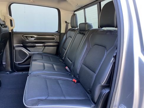 Used 2022 RAM 1500 Laramie AWD/4WD image 36