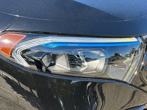 Certified 2023 Mercedes-Benz EQB 300 4MATIC image 9