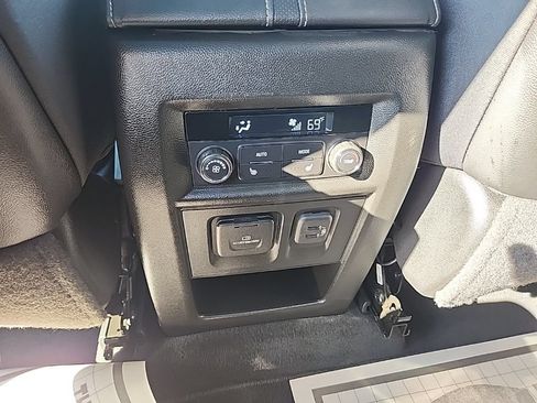 Used 2023 Chevrolet Traverse Premier w/ Redline Edition AWD/4WD image 46