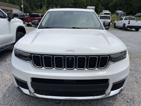 Used 2022 Jeep Grand Cherokee L Limited w/ Luxury Tech Group II AWD/4WD image 2