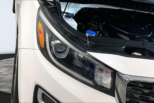 Used 2019 Kia Sedona EX FWD image 32