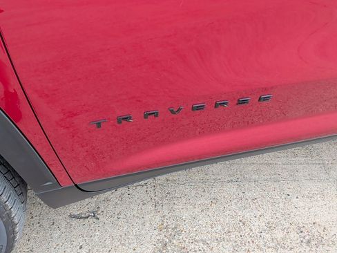 New 2026 Chevrolet Traverse LT image 47