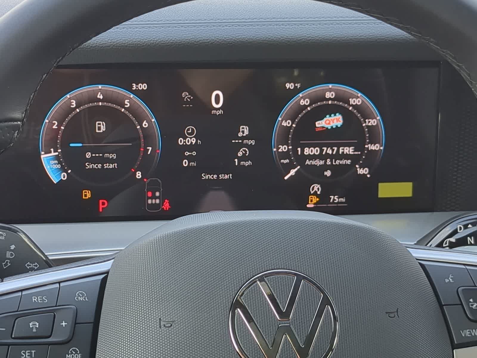 Used 2026 Volkswagen Tiguan SE R-Line FWD image 35