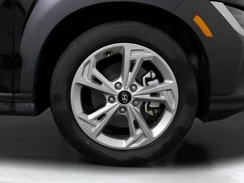 Used 2023 Hyundai Kona SEL w/ Cargo Package AWD/4WD image 17