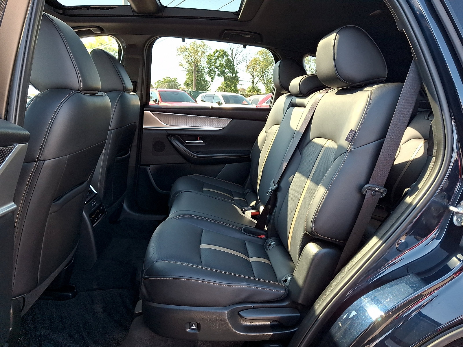 Certified 2026 MAZDA CX-90 3.3 Turbo S w/ Premium Package AWD/4WD image 12