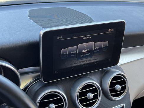 Used 2016 Mercedes-Benz GLC 300 4MATIC image 16