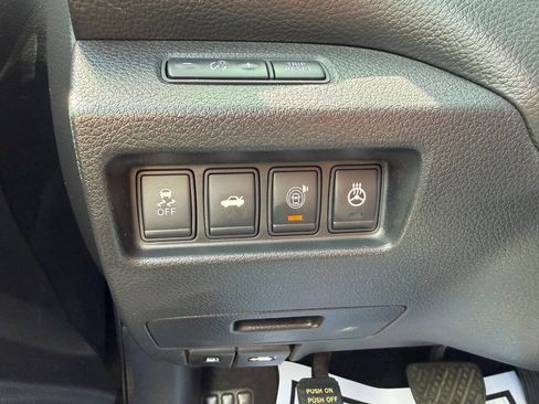 Used 2013 Nissan Altima 3.5 SL w/ Technology Pkg FWD image 16