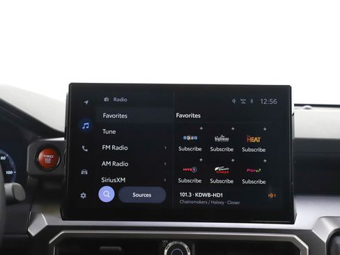 Used 2025 Toyota 4Runner TRD Off-Road Premium image 16