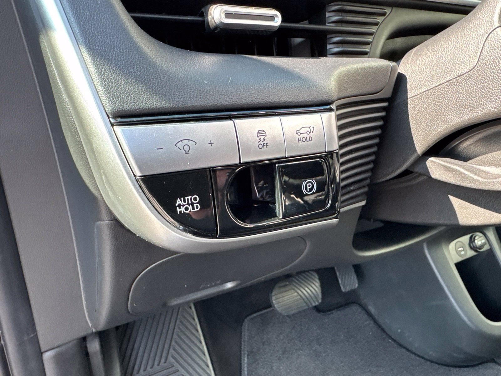 Used 2024 Hyundai Ioniq 5 Limited AWD/4WD image 19