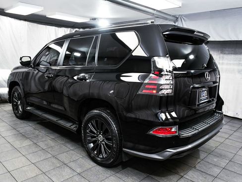 Used 2023 Lexus GX 460 Luxury w/ Sport Design Package image 4