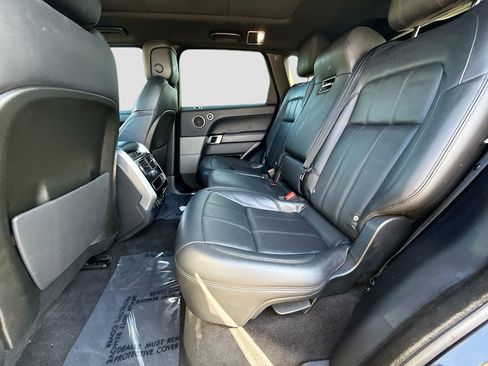 Used 2019 Land Rover Range Rover Sport HSE image 21