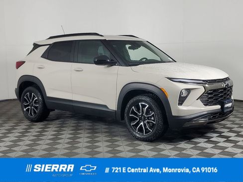 New 2026 Chevrolet TrailBlazer ACTIV image 1