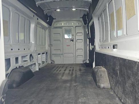 Used 2023 Ford Transit 250 148 High Roof Extended w/ Load Area Protection Package RWD image 9