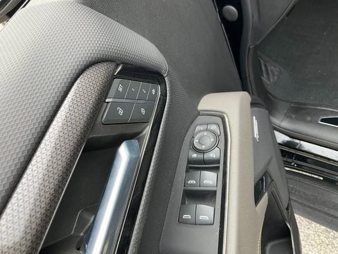 Used 2022 Chevrolet Silverado 1500 ZR2 image 8