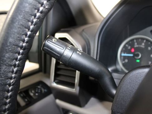 Used 2019 Ford F150 XLT w/ Equipment Group 302A Luxury image 38