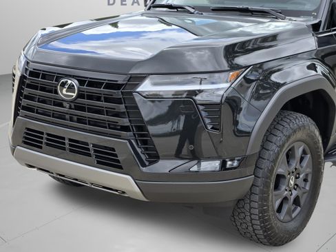 Certified 2026 Lexus GX 550 AWD/4WD image 33
