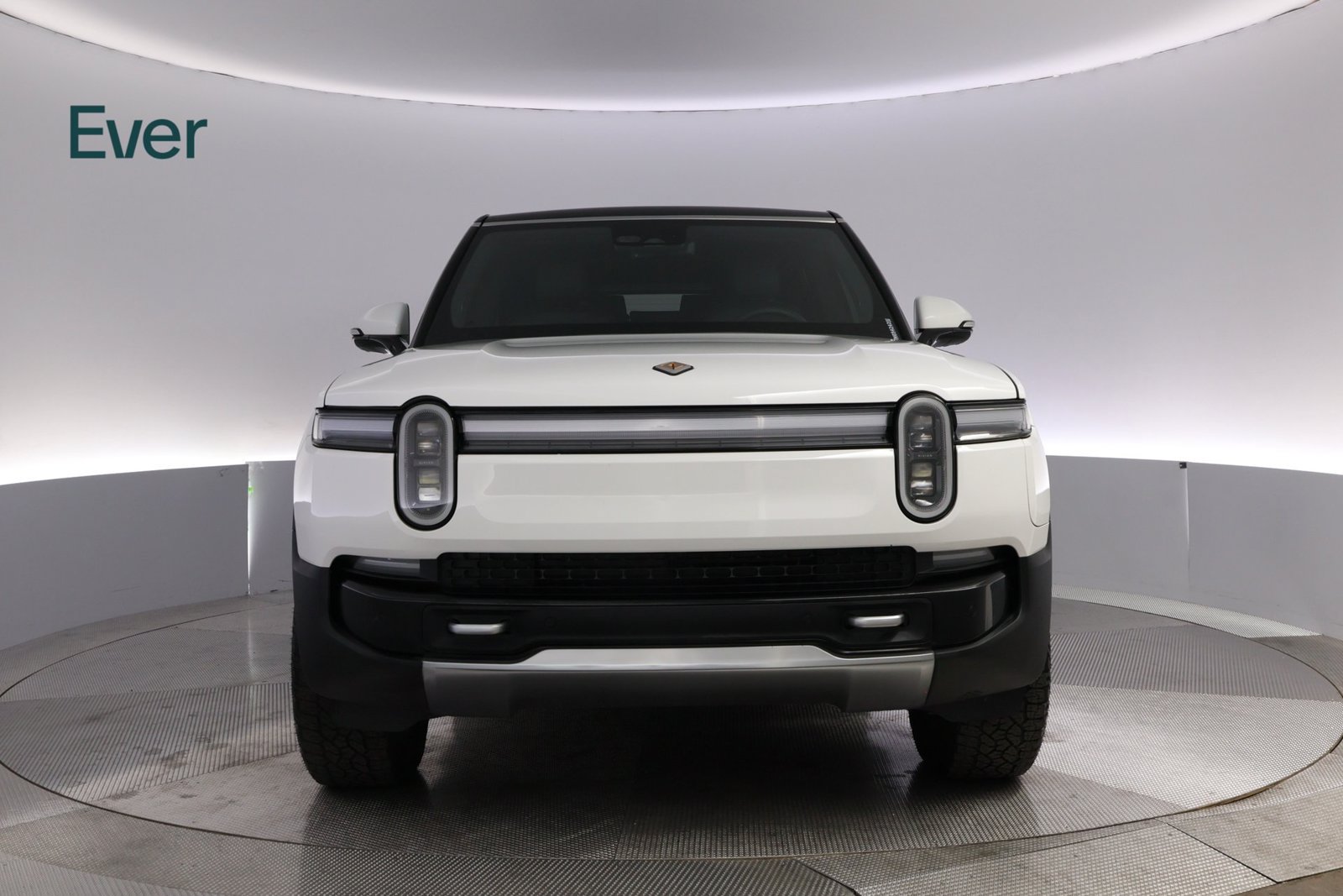 Used 2025 Rivian R1S Adventure Dual AWD/4WD image 12
