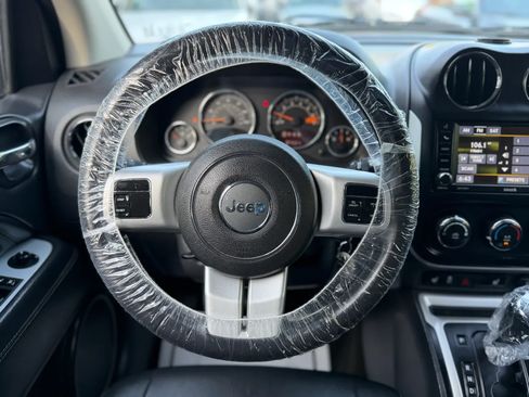 Used 2016 Jeep Compass Latitude AWD/4WD image 43