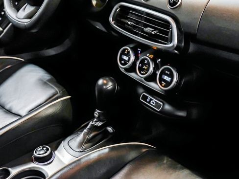 Used 2017 FIAT 500X Trekking image 21