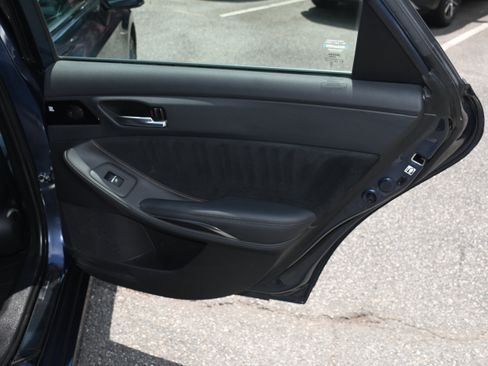 Used 2019 Toyota Avalon Touring w/ Advanced Safety Package FWD image 22
