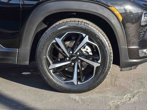 Used 2023 Chevrolet TrailBlazer RS w/ Sun and Liftgate Package image 10