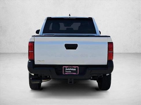 Used 2025 Toyota Tacoma SR image 6