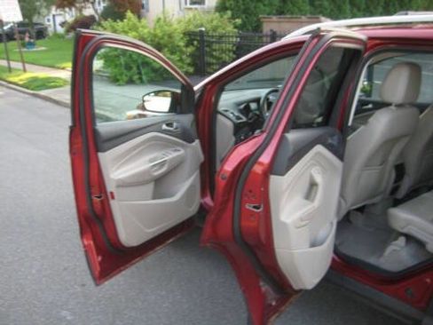 Used 2014 Ford Escape Titanium image 16