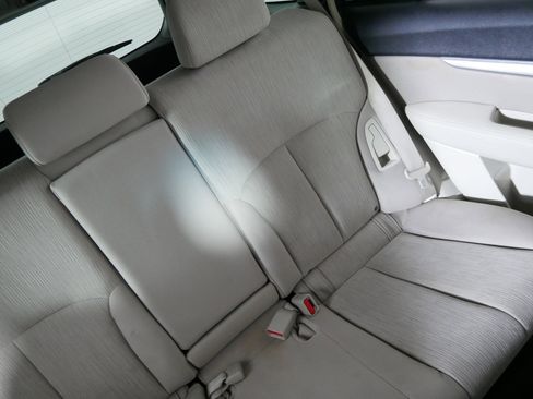 Used 2014 Subaru Outback 2.5i Premium image 14