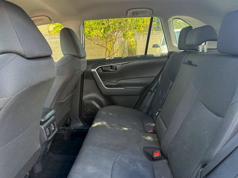 Used 2025 Toyota RAV4 LE AWD/4WD image 21