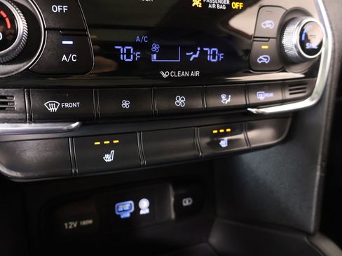 Used 2019 Hyundai Santa Fe Limited FWD image 7