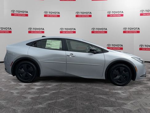 New 2026 Toyota Prius LE FWD image 2
