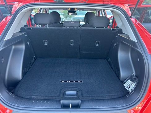 Used 2026 Hyundai Kona SE image 9