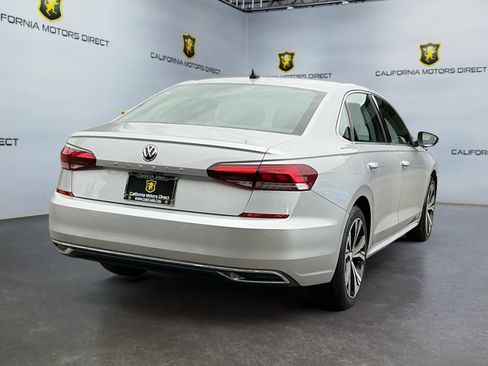 Used 2020 Volkswagen Passat 2.0T SEL image 5